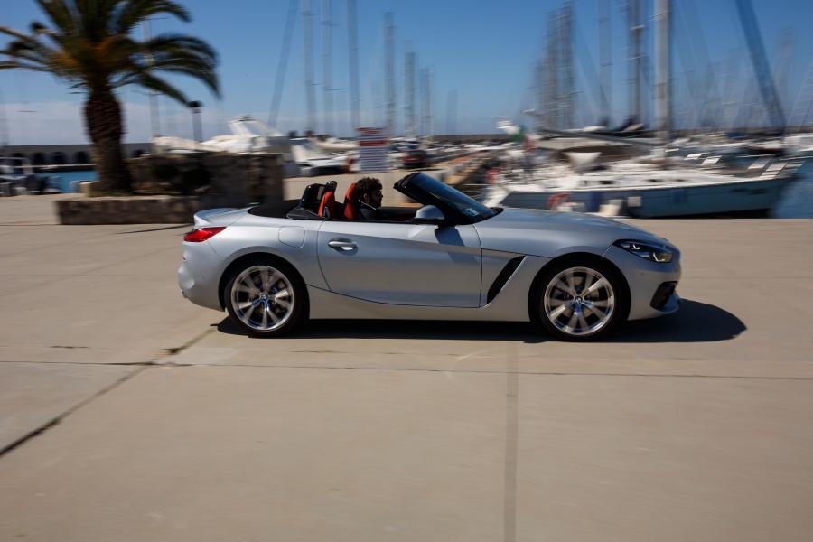  BMW Z4 sDrive20i (G29) 2019 года  (WW) (фото 4 из 11)